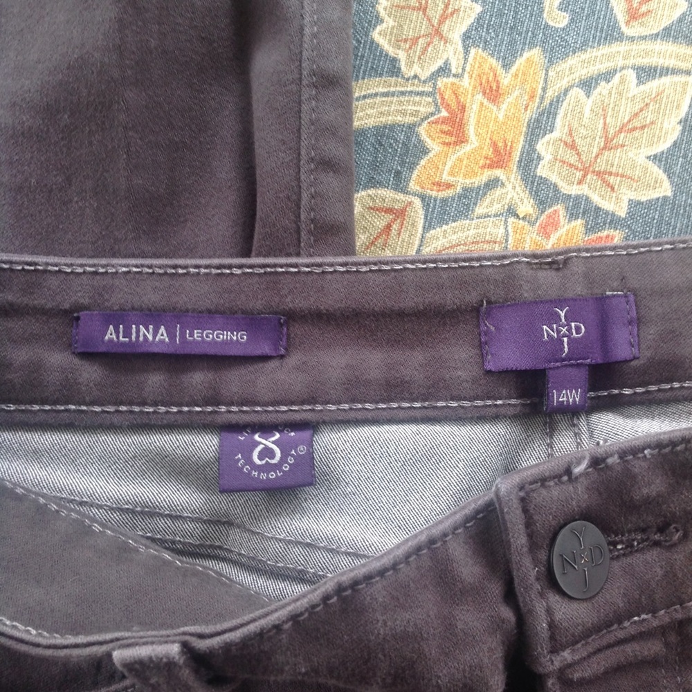 NYDJ Dark Gray Alina Jegging 14W